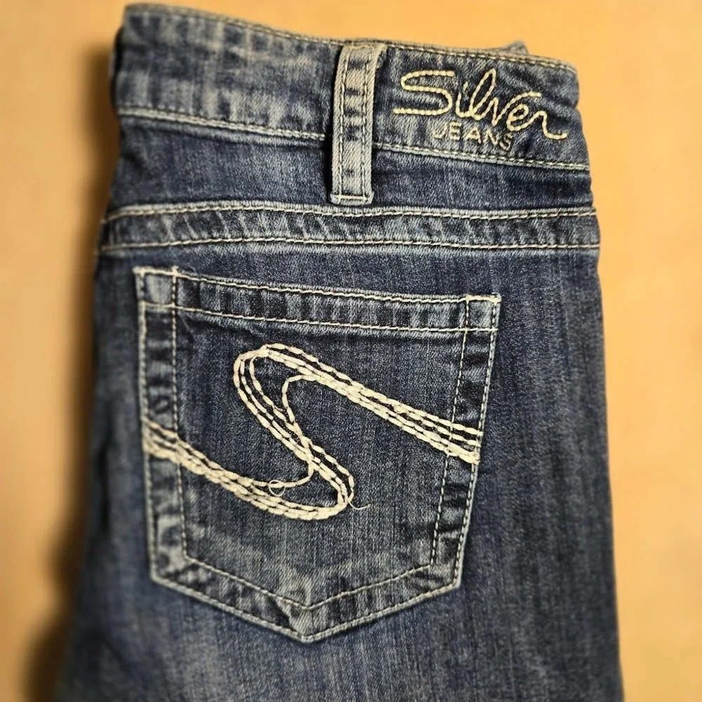 Silver Jeans Co Aiko Mid Rise Bootcut Dark Wash Whiskered Womens Size 27x30  845